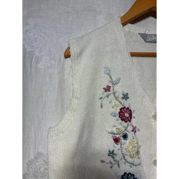 VTG Blair Vest XL Cream Embroidered Floral Crochet Detail Granny Cottage - Picture 3 of 10
